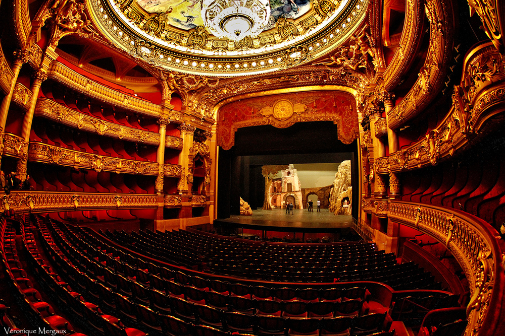From La Scala to The Met: The Emotional Power of Opera 1 - The Socialites opera The Socialites